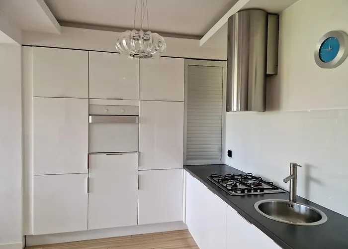 House 15 Min Gdansk Old Town And Airport Hébergement de vacances *